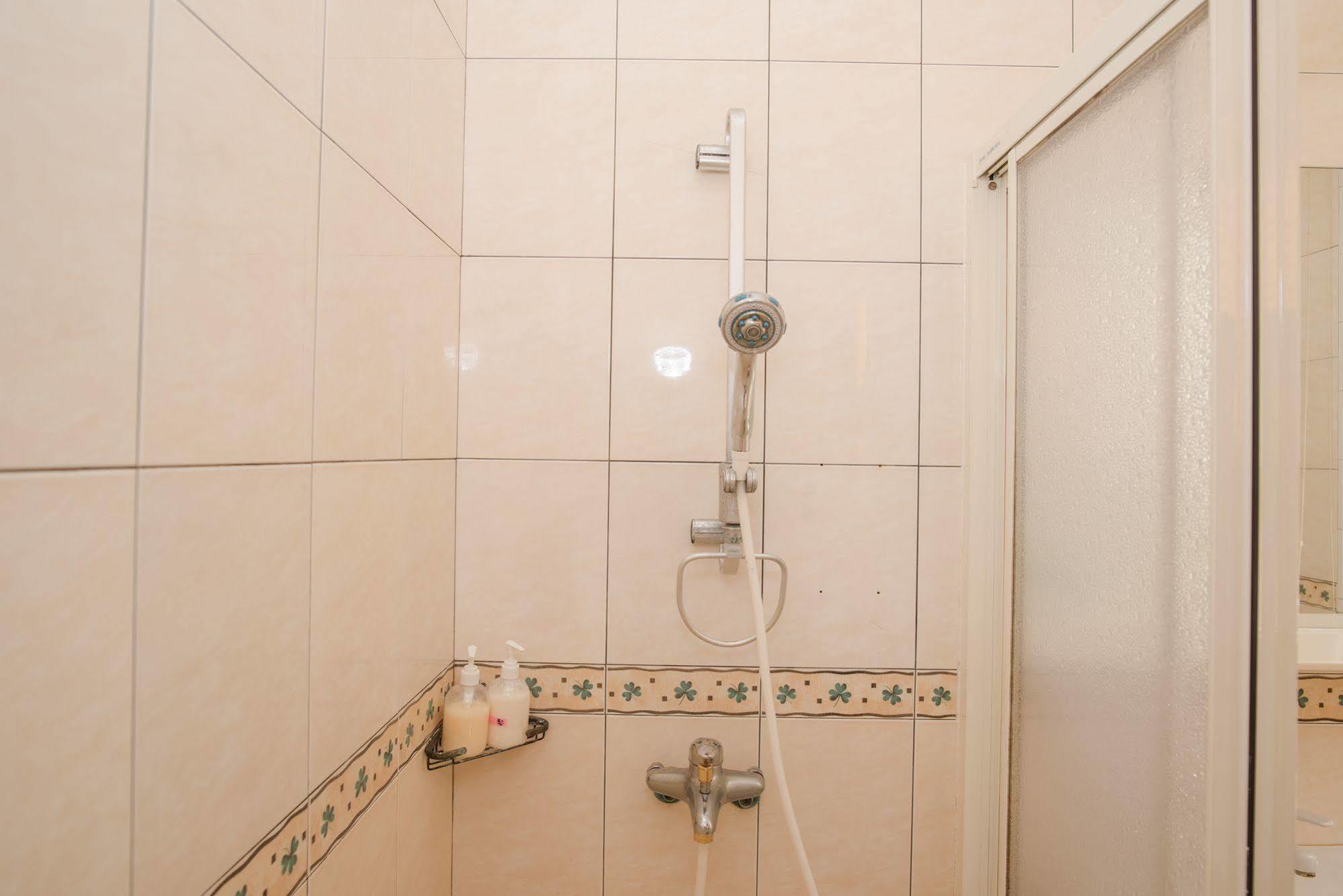 Bed and Breakfast Long Hong Маґун Екстер'єр фото